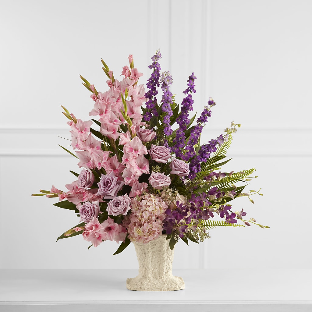Flowing Garden Arrangement – Kalas Events Inc, Orlando FL