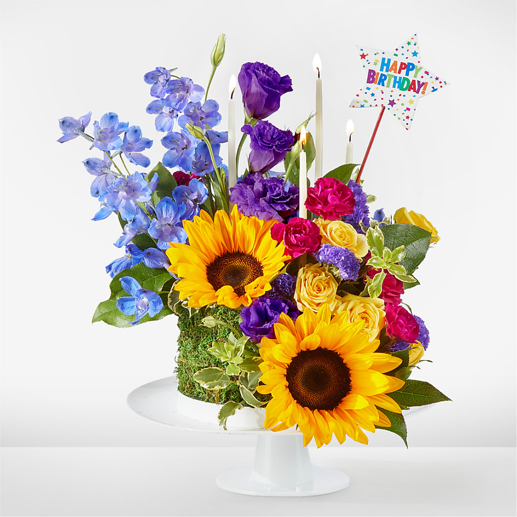 Star of the Day Floral Cake – Kalas Events Inc, Orlando FL