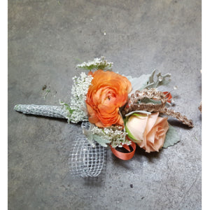 Boutonniere 10