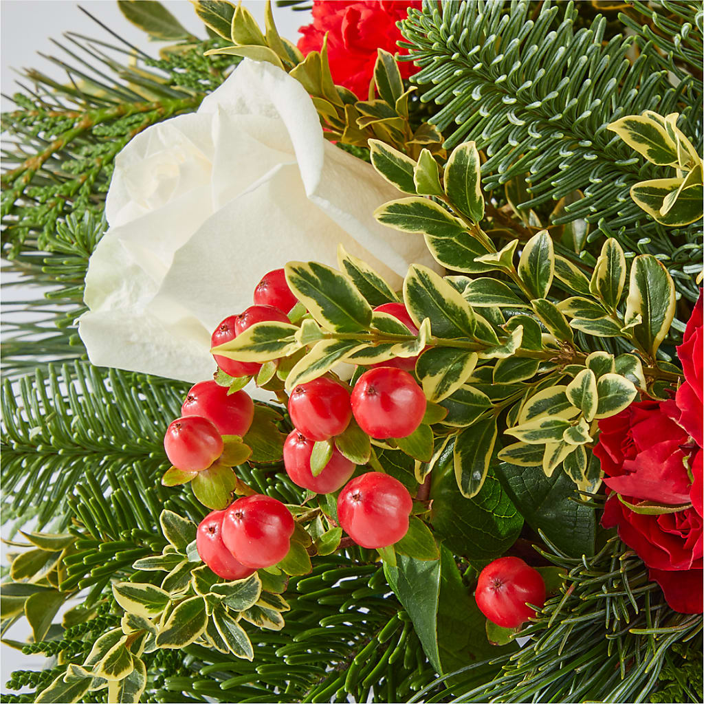 December Dreams Centerpiece –  Kalas Events Inc, Orlando FL