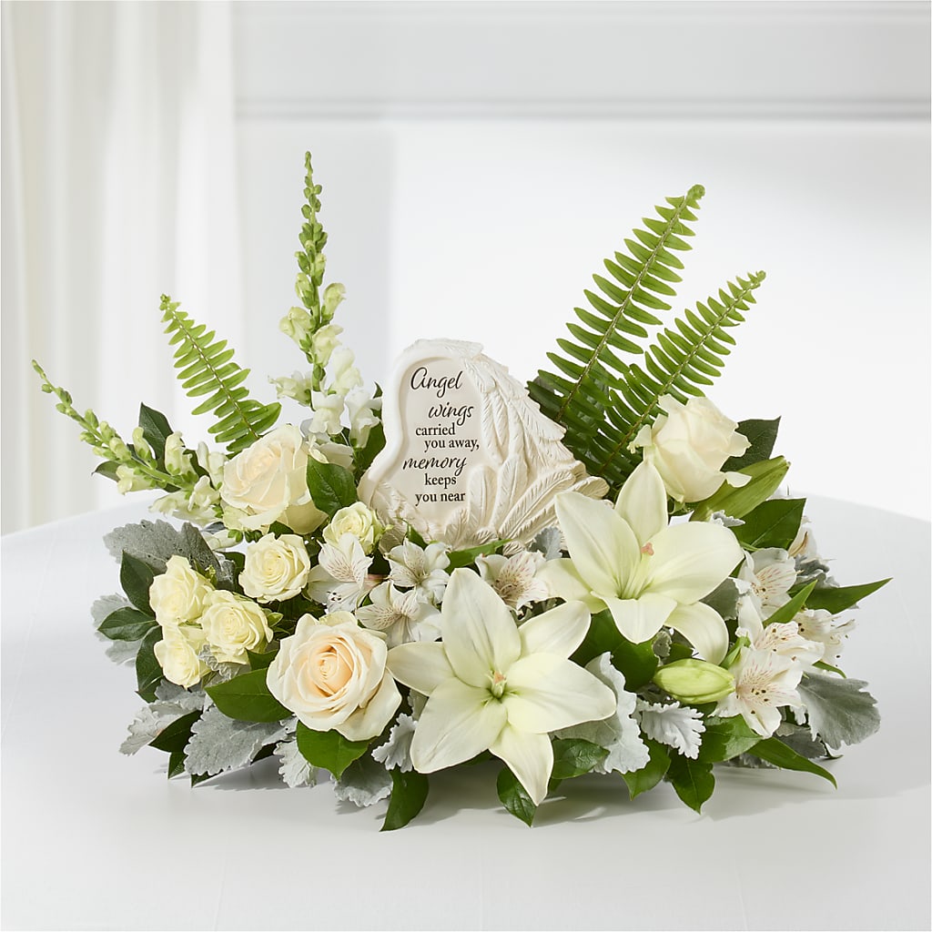 Holding You Close Arrangement –  Kalas Events Inc, Orlando FL
