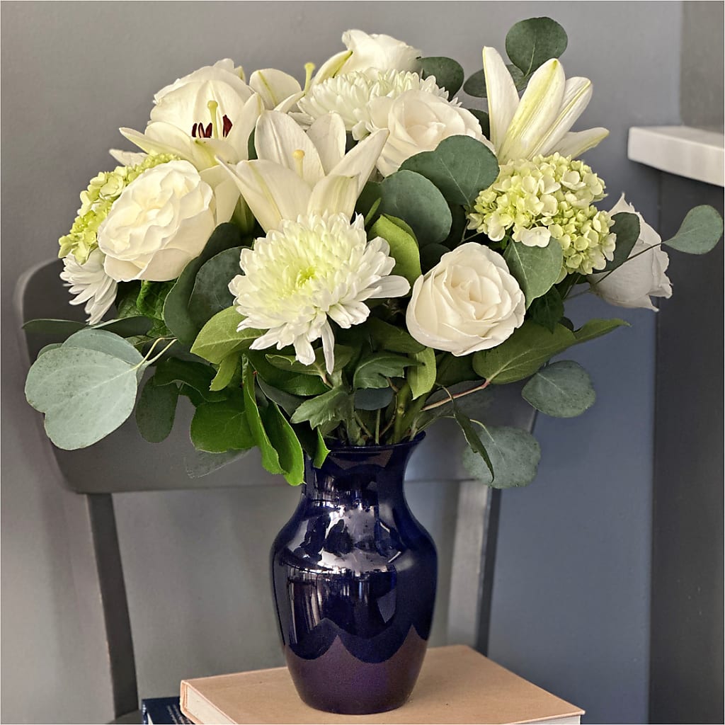 Snowy Dreams Bouquet –  Kalas Events Inc, Orlando FL