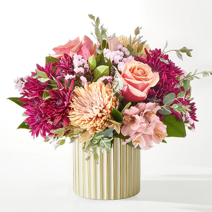 Berry Cobbler Bouquet with Ivory Vase –  Kalas Events Inc, Orlando FL