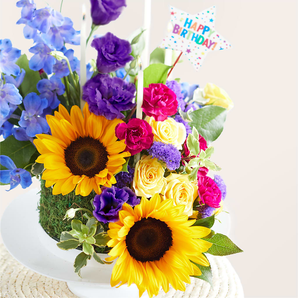 Star of the Day Floral Cake –  Kalas Events Inc, Orlando FL